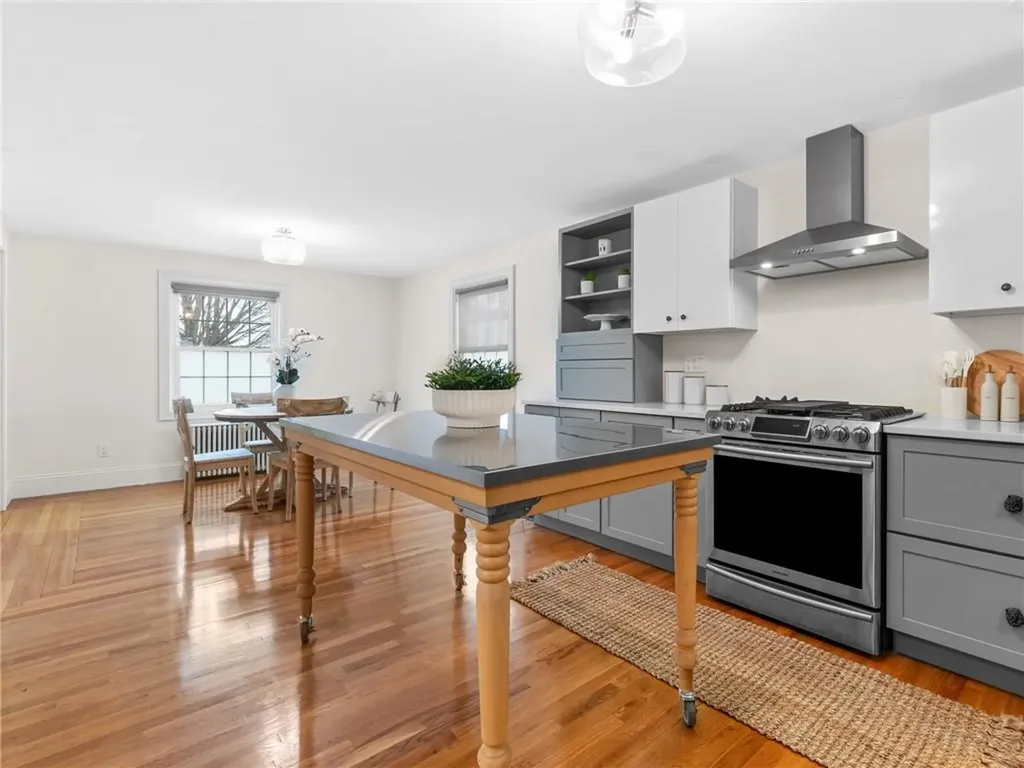 90 Garland Avenue Cranston RI 02910