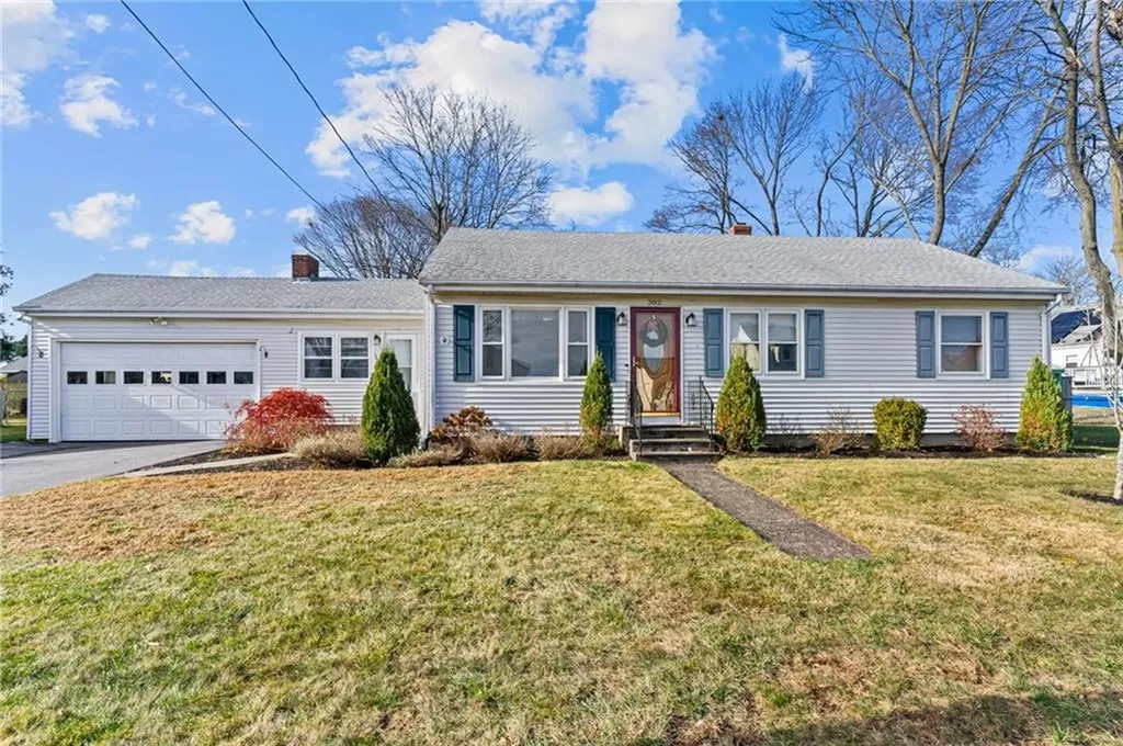 302 England Street Cumberland RI 02864