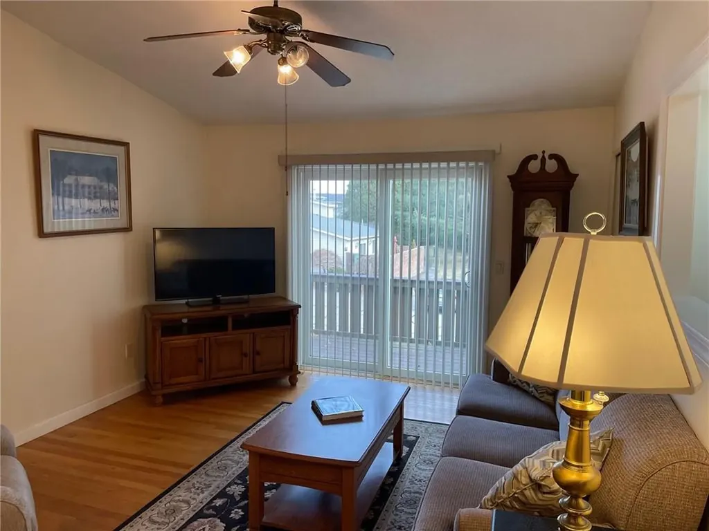 793 Williamsburg Circle Warwick RI 02886