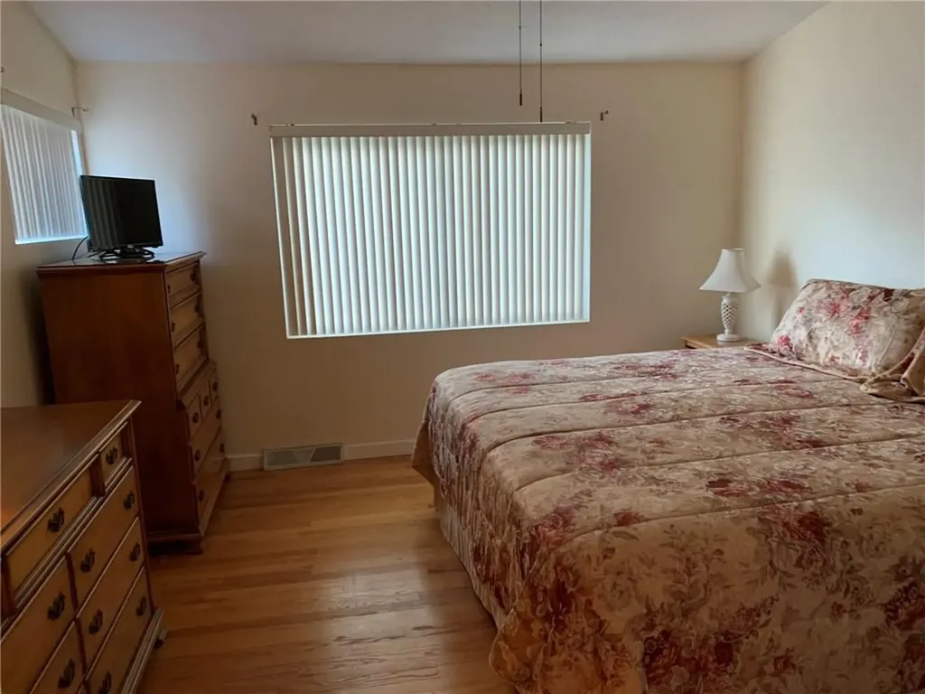 793 Williamsburg Circle Warwick RI 02886