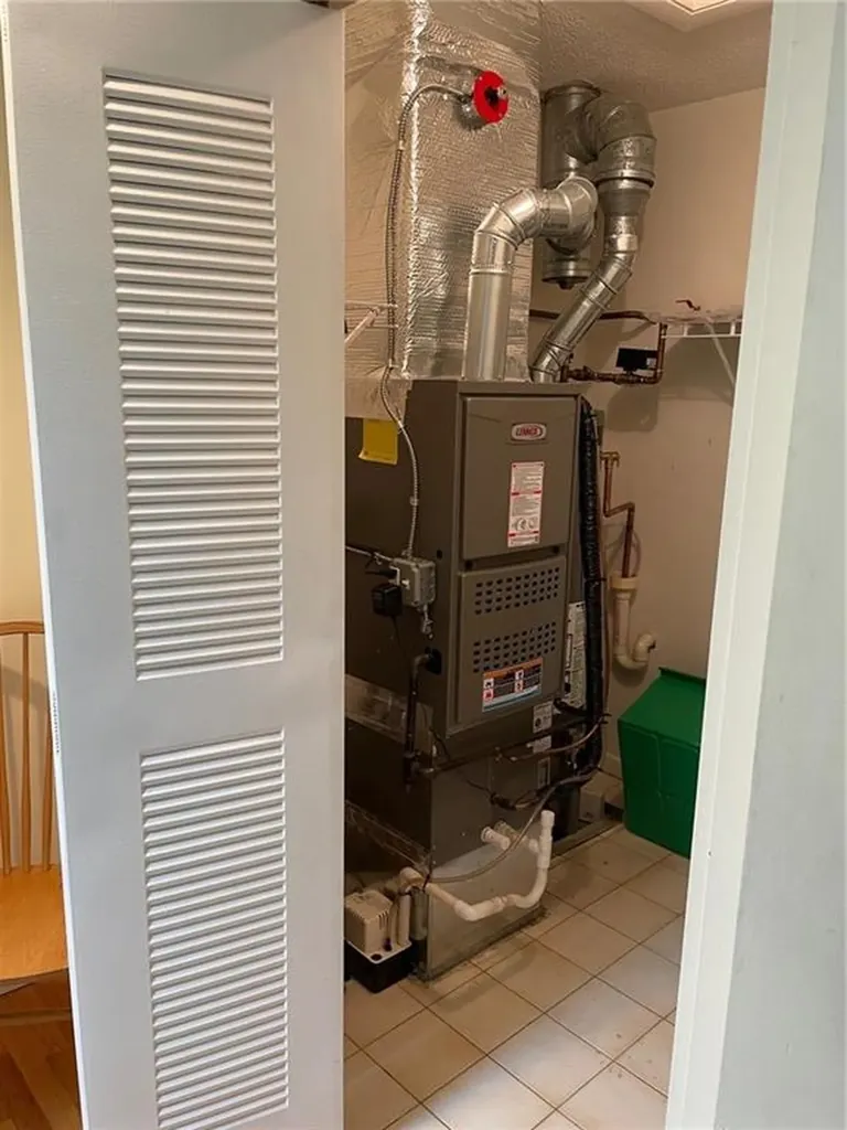 793 Williamsburg Circle Warwick RI 02886