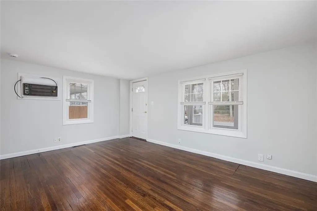 92 Wilson Avenue Warwick RI 02889