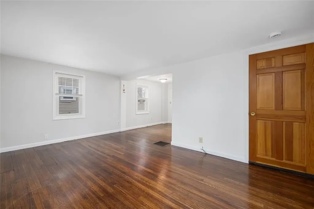 92 Wilson Avenue Warwick RI 02889