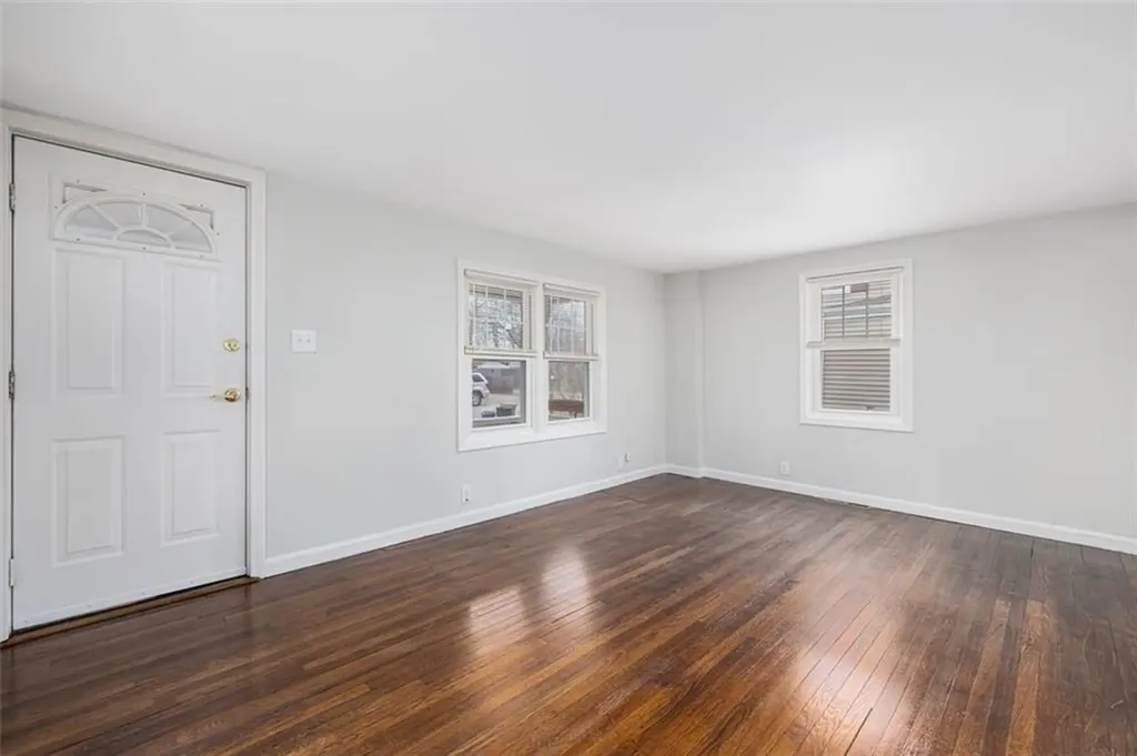 92 Wilson Avenue Warwick RI 02889