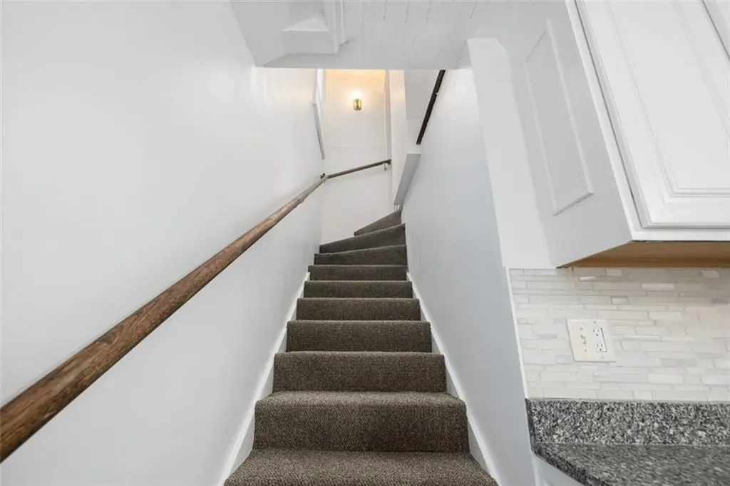 92 Wilson Avenue Warwick RI 02889