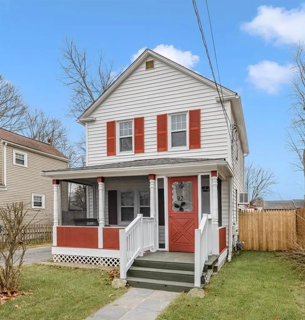 92 Wilson Avenue Warwick RI 02889