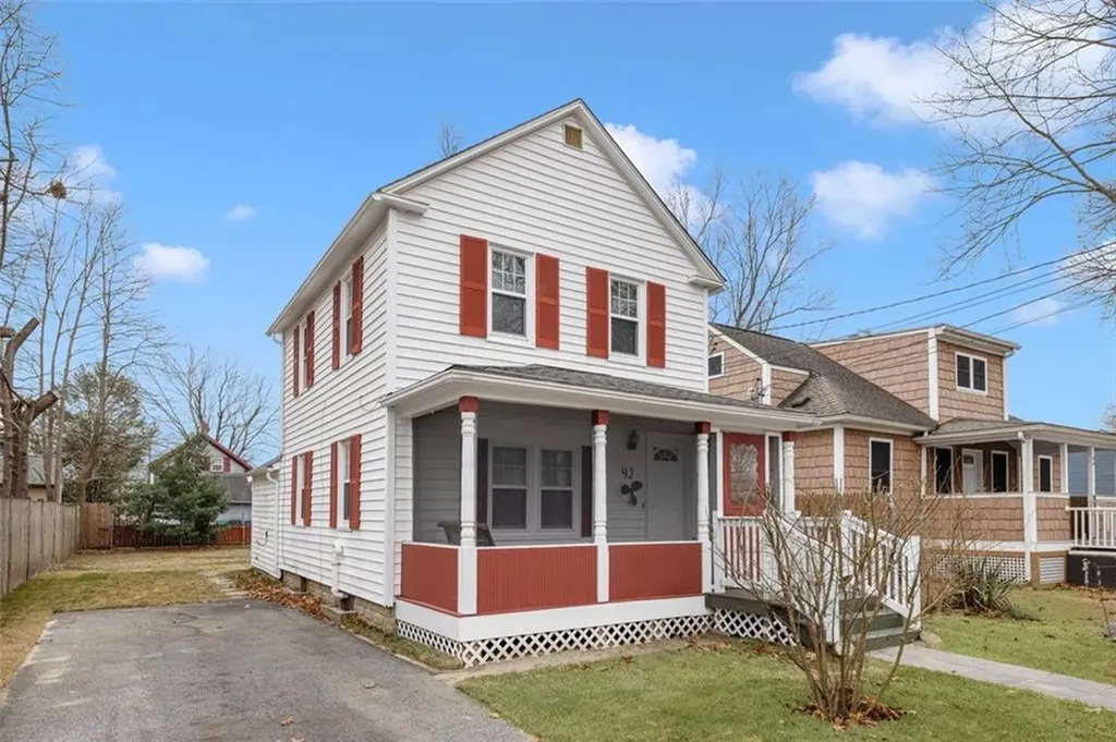 92 Wilson Avenue Warwick RI 02889