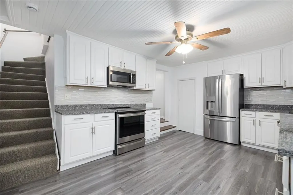 92 Wilson Avenue Warwick RI 02889