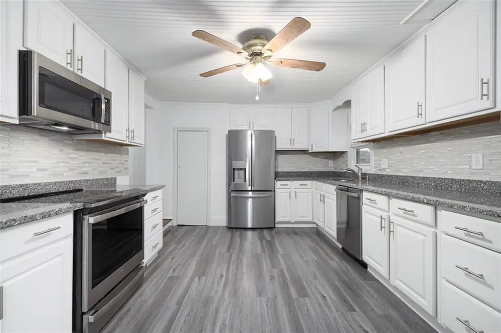92 Wilson Avenue Warwick RI 02889