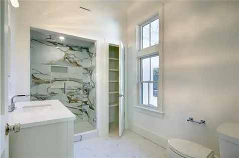 8 Cliff Avenue Newport RI 02840