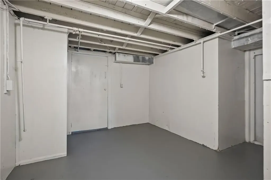 93 Blackburn Street Pawtucket RI 02861