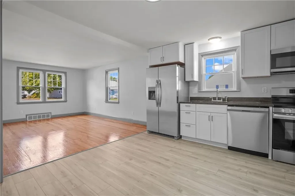 93 Blackburn Street Pawtucket RI 02861