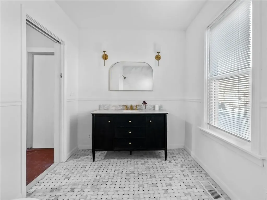 59 Dover Street Providence RI 02908