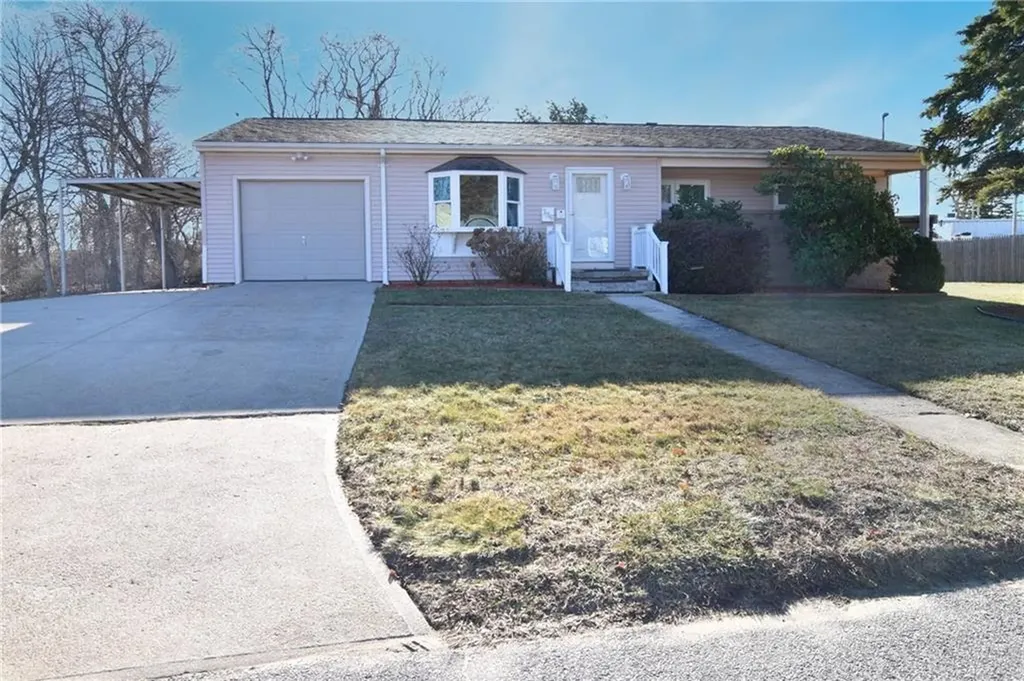 136 Ticonderoga Drive Warwick RI 02889