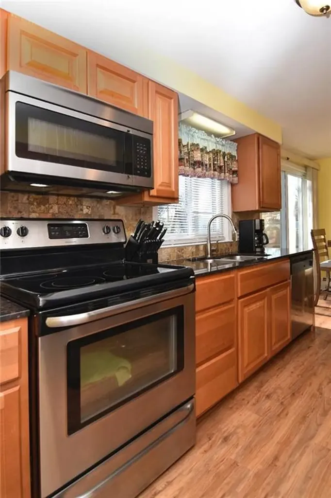 136 Ticonderoga Drive Warwick RI 02889