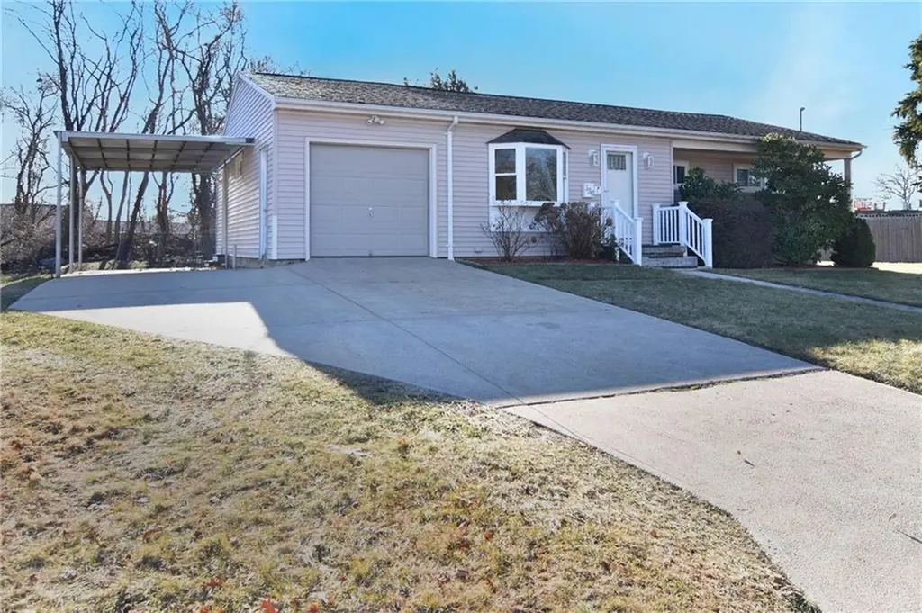 136 Ticonderoga Drive Warwick RI 02889