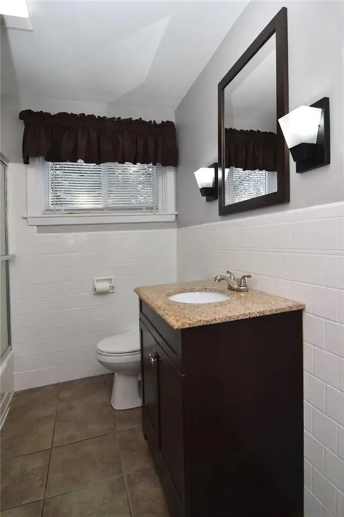 136 Ticonderoga Drive Warwick RI 02889