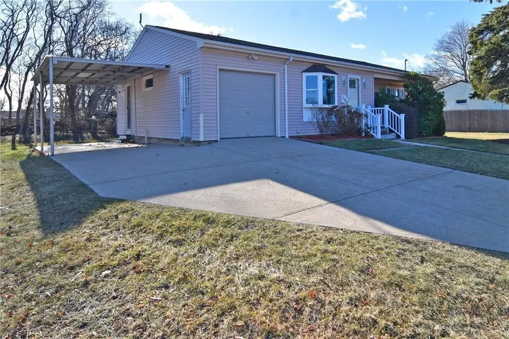 136 Ticonderoga Drive Warwick RI 02889