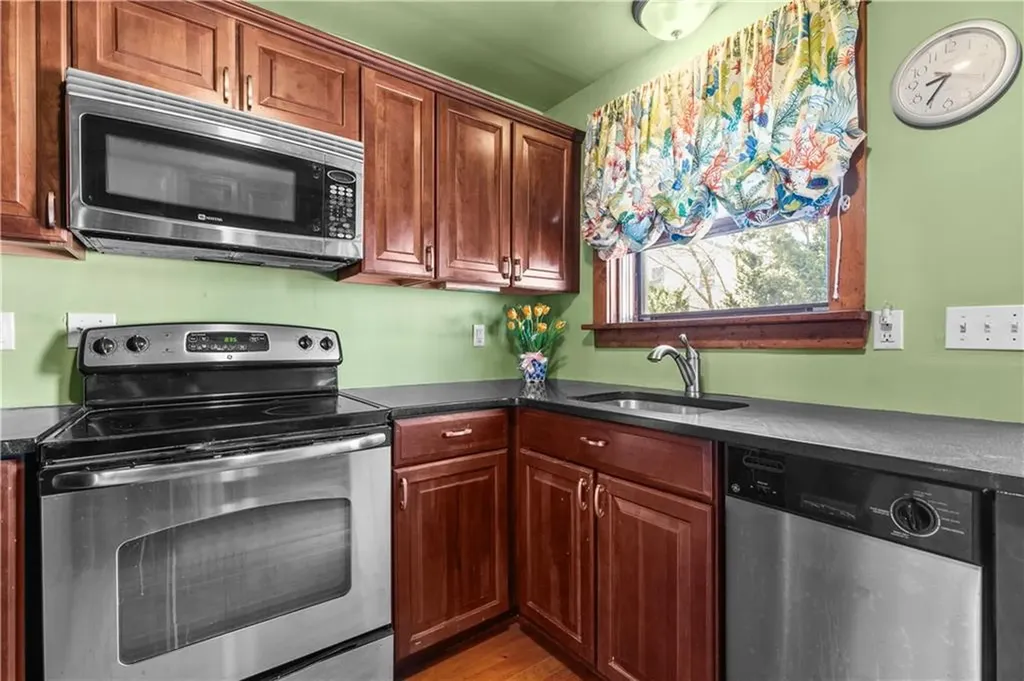 41 William Street Newport RI 02840