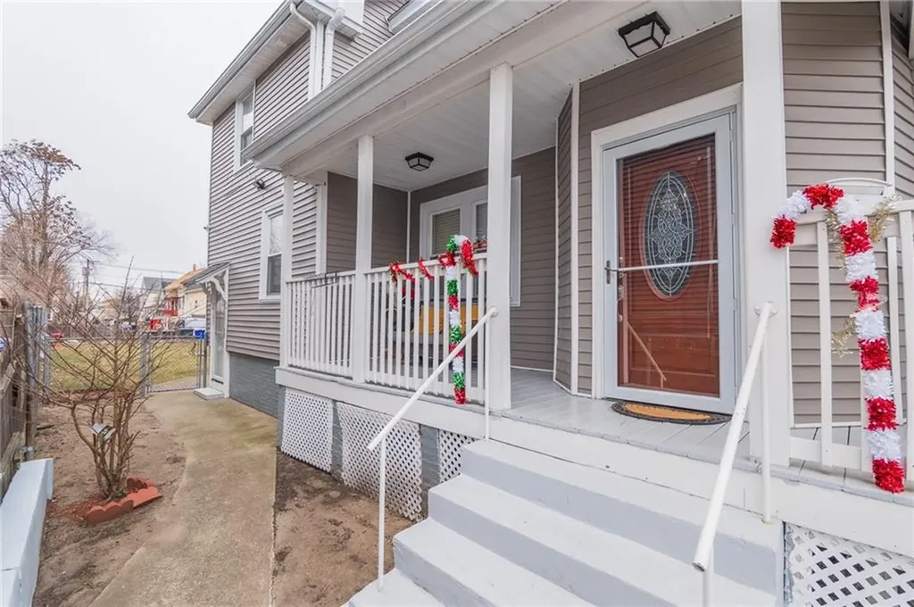 176 Burnside Street Providence RI 02905
