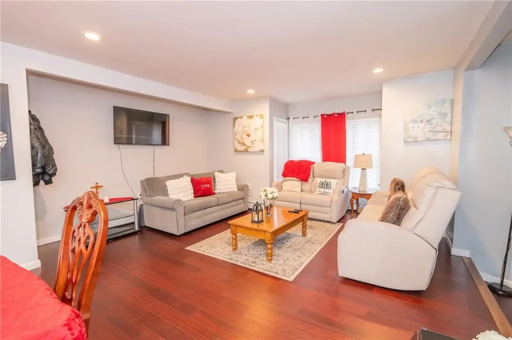 176 Burnside Street Providence RI 02905