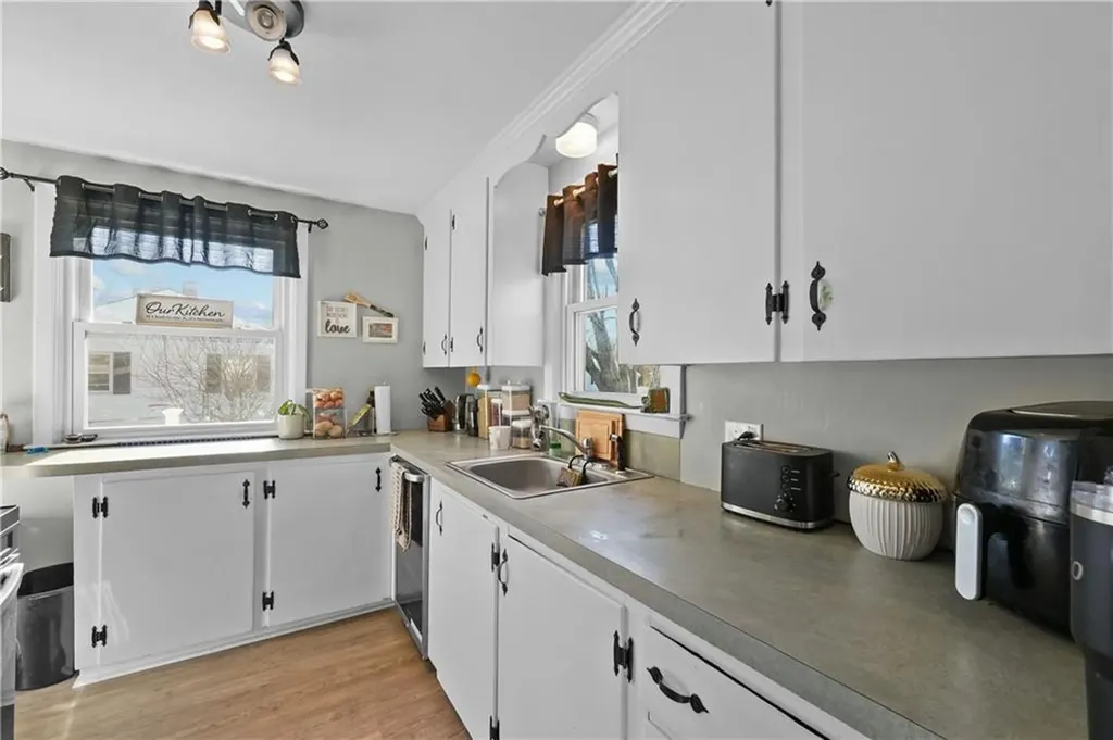 76 Country Drive West Warwick RI 02893