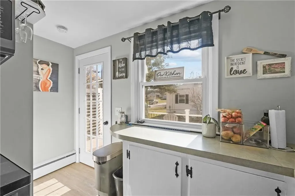 76 Country Drive West Warwick RI 02893