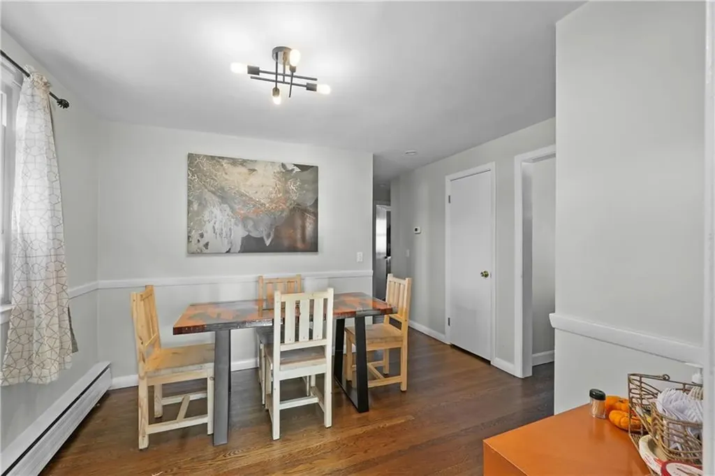 76 Country Drive West Warwick RI 02893