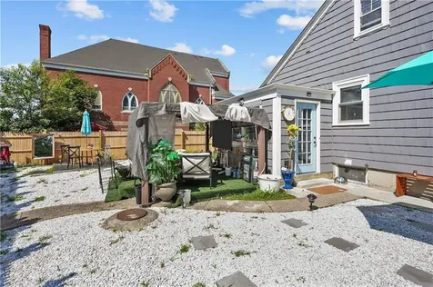 1566 Lonsdale Avenue Lincoln RI 02865