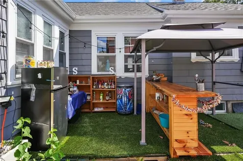 1566 Lonsdale Avenue Lincoln RI 02865