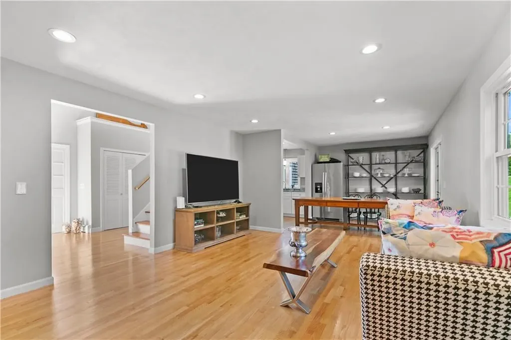 196 Sea Meadow Drive Portsmouth RI 02871