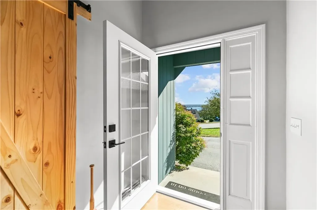 196 Sea Meadow Drive Portsmouth RI 02871