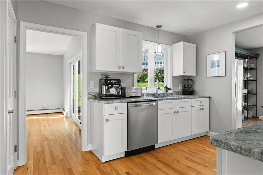 196 Sea Meadow Drive Portsmouth RI 02871