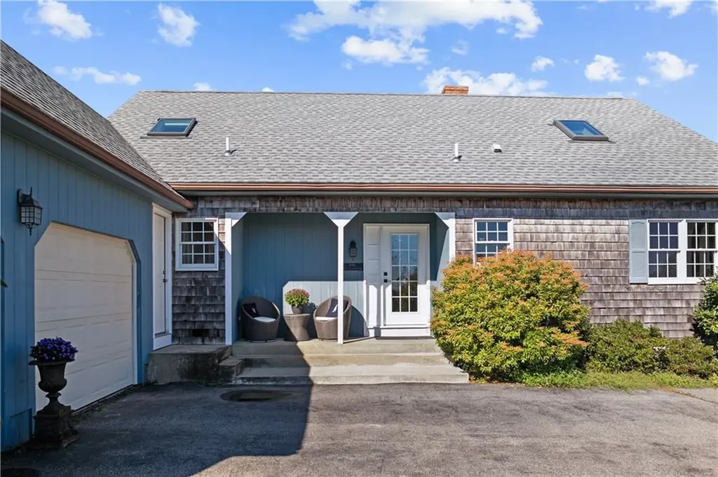 196 Sea Meadow Drive Portsmouth RI 02871