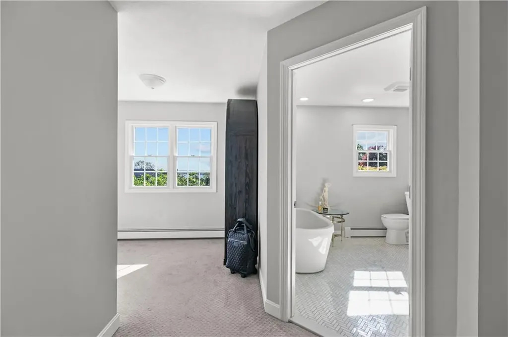 196 Sea Meadow Drive Portsmouth RI 02871