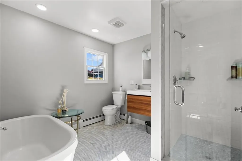 196 Sea Meadow Drive Portsmouth RI 02871