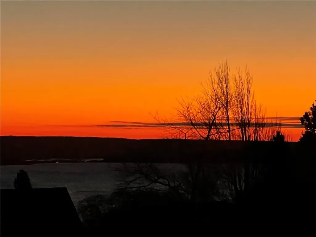196 Sea Meadow Drive Portsmouth RI 02871
