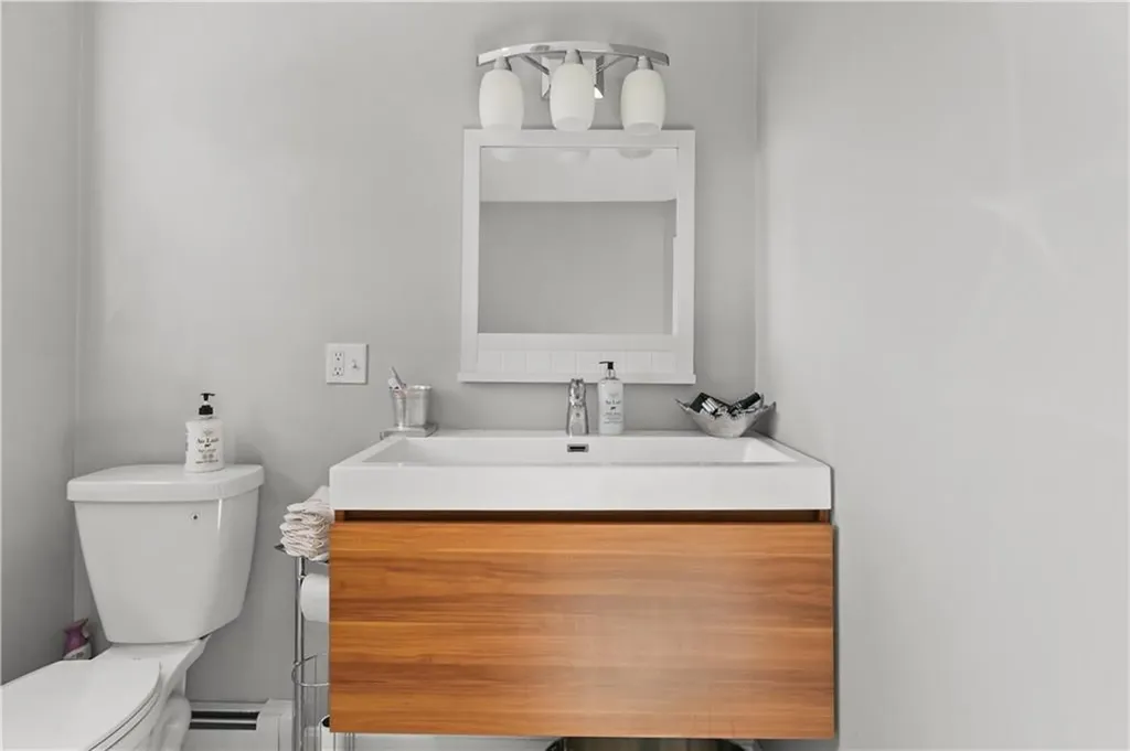 196 Sea Meadow Drive Portsmouth RI 02871