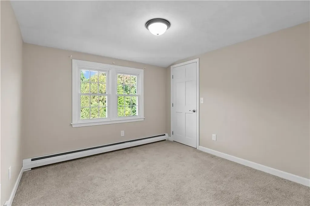 196 Sea Meadow Drive Portsmouth RI 02871