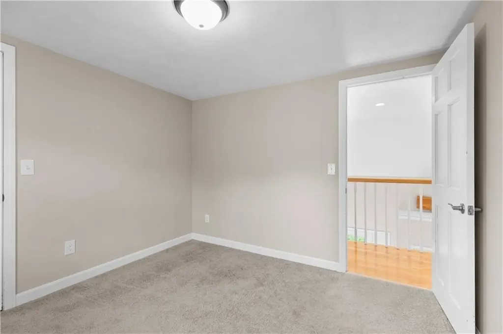 196 Sea Meadow Drive Portsmouth RI 02871