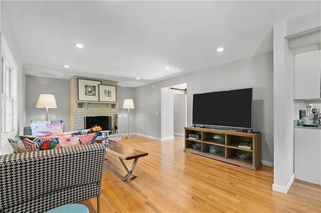 196 Sea Meadow Drive Portsmouth RI 02871
