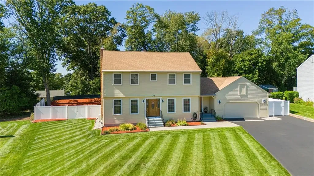 36 Sandy Way Cumberland RI 02864