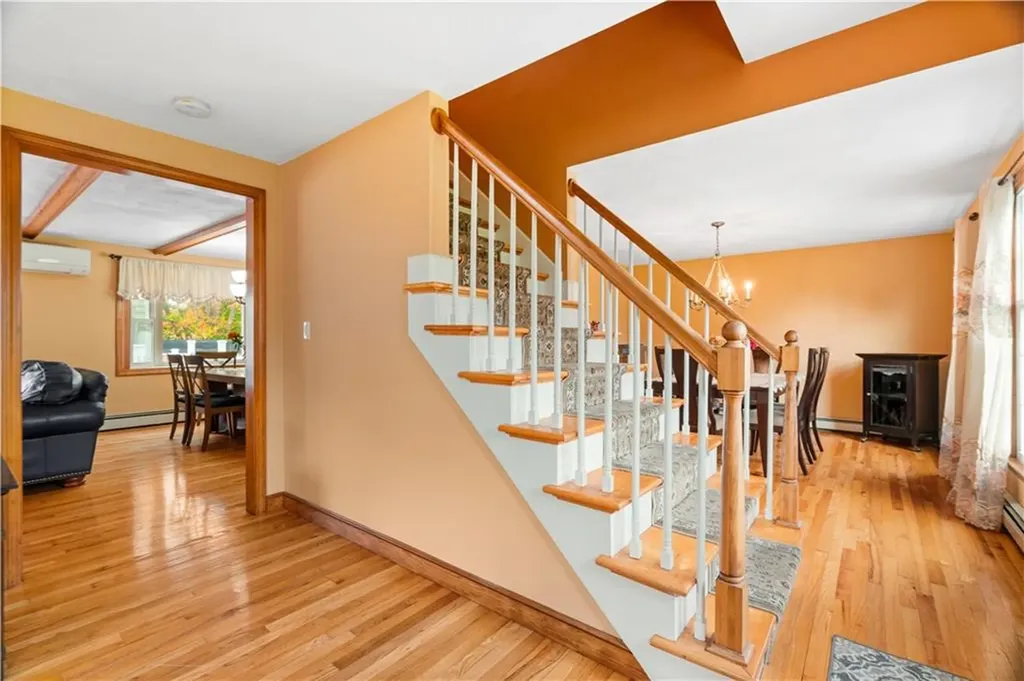 36 Sandy Way Cumberland RI 02864