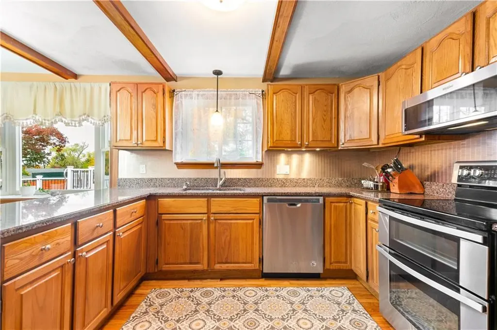 36 Sandy Way Cumberland RI 02864