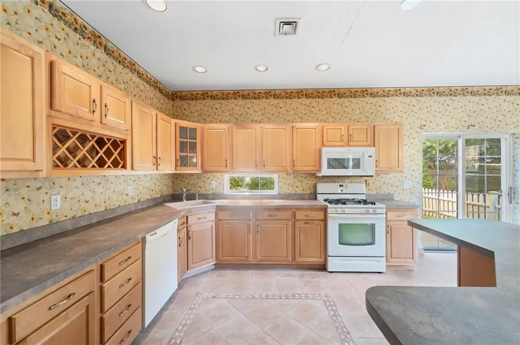 2 South Pond Drive Coventry RI 02816