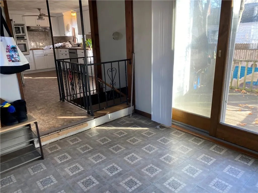27 Galant Drive Warwick RI 02886