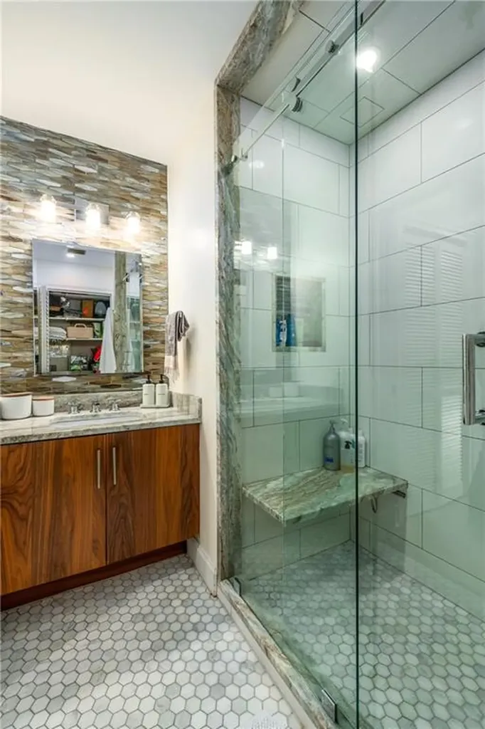 385 Westminster Street Providence RI 02903