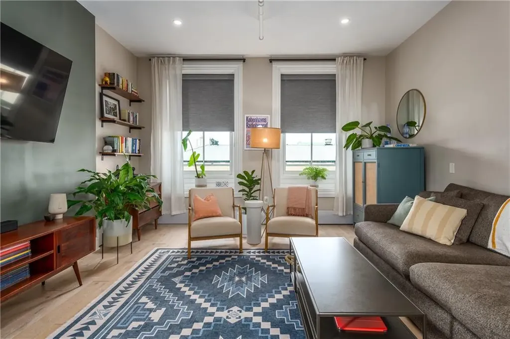 385 Westminster Street Providence RI 02903