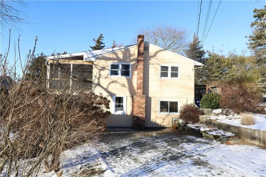84 Neptune Street Jamestown RI 02835