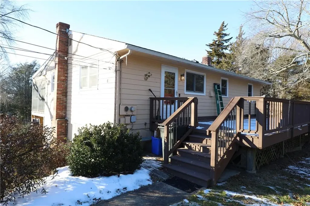 84 Neptune Street Jamestown RI 02835